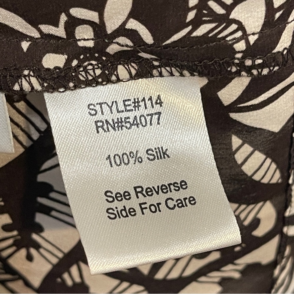 100% Silk CAbi #114 Sleeveless Tie Ascot Blouse Size Small Career Office EUC - Picture 3 of 13